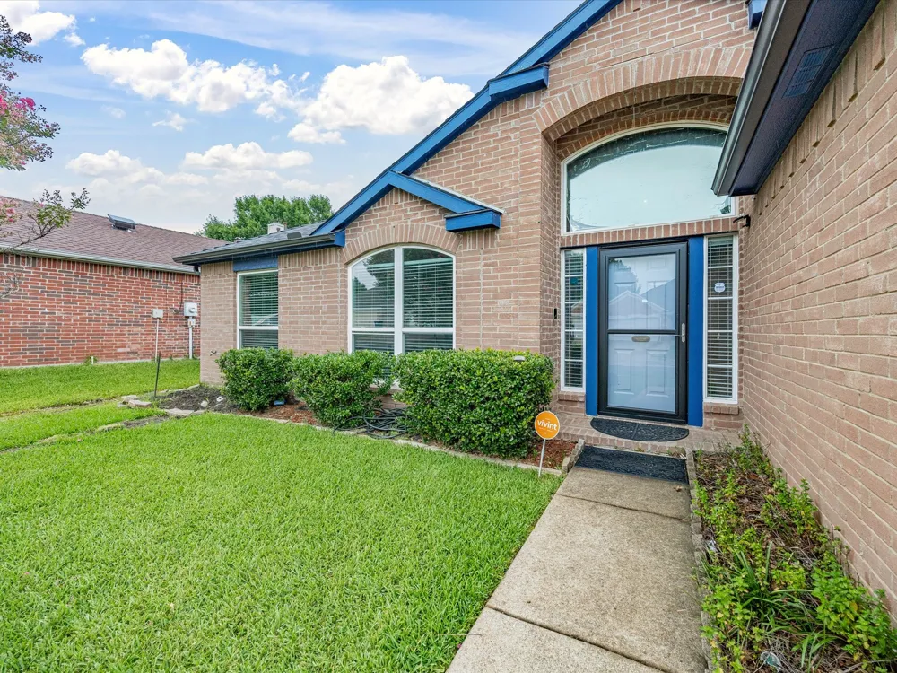 7609 Albany Lane Arlington, TX 76002
