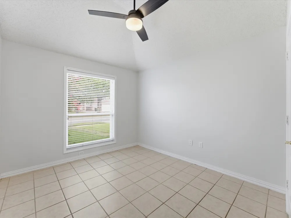 7609 Albany Lane Arlington, TX 76002