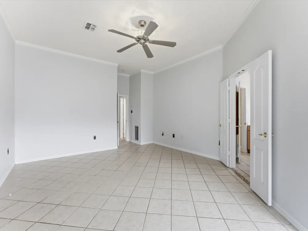 7609 Albany Lane Arlington, TX 76002