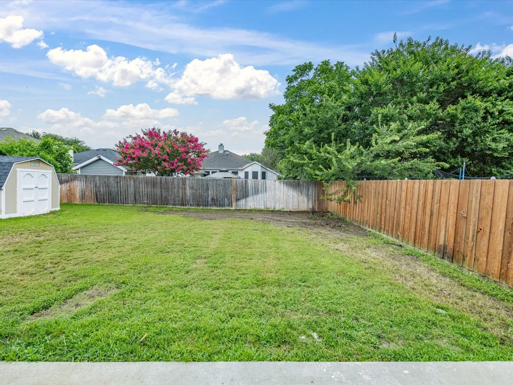 7609 Albany Lane Arlington, TX 76002