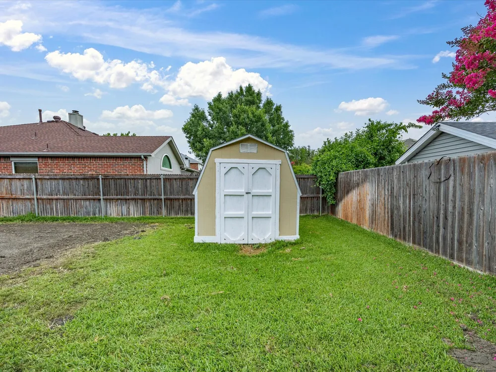 7609 Albany Lane Arlington, TX 76002
