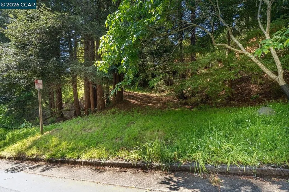 Address Not Shown Kentfield, CA 94904