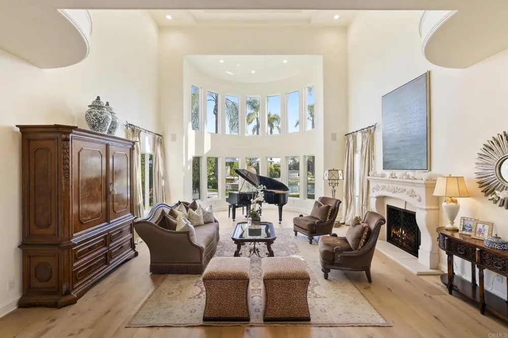 6479 Calle Del Alcazar Rancho Santa Fe, CA 92067