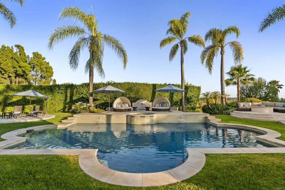 6479 Calle Del Alcazar Rancho Santa Fe, CA 92067
