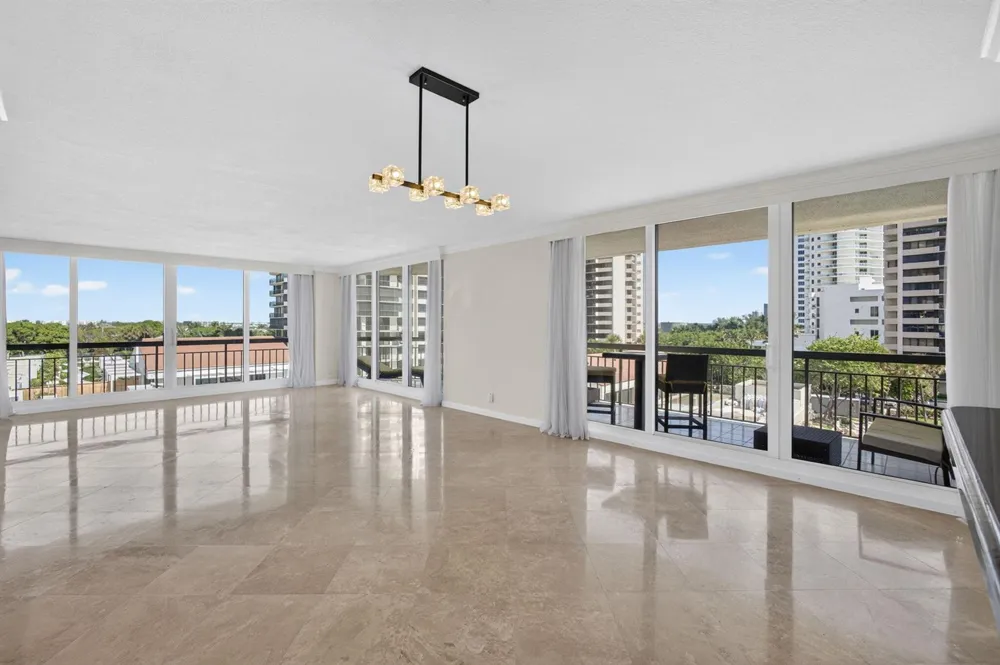4000 Ocean Drive #403 Singer Island, FL 33404