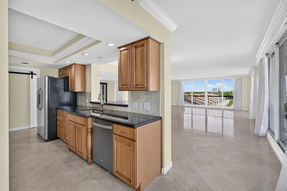 4000 Ocean Drive #403 Singer Island, FL 33404