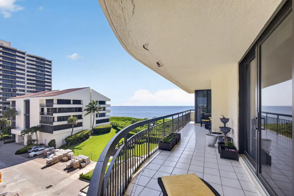 4000 Ocean Drive #403 Singer Island, FL 33404