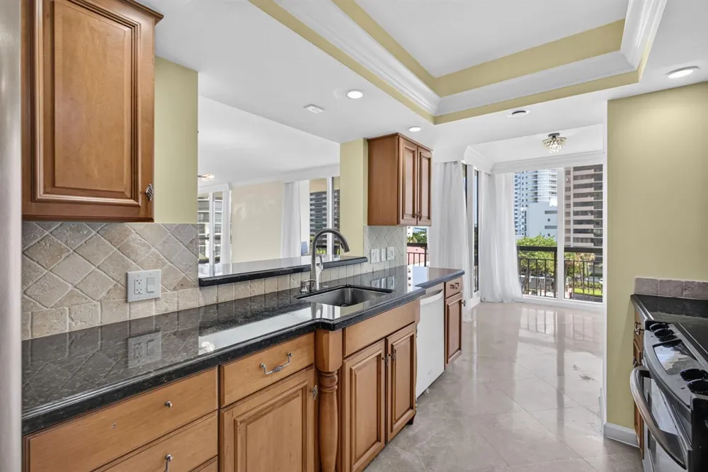 4000 Ocean Drive #403 Singer Island, FL 33404