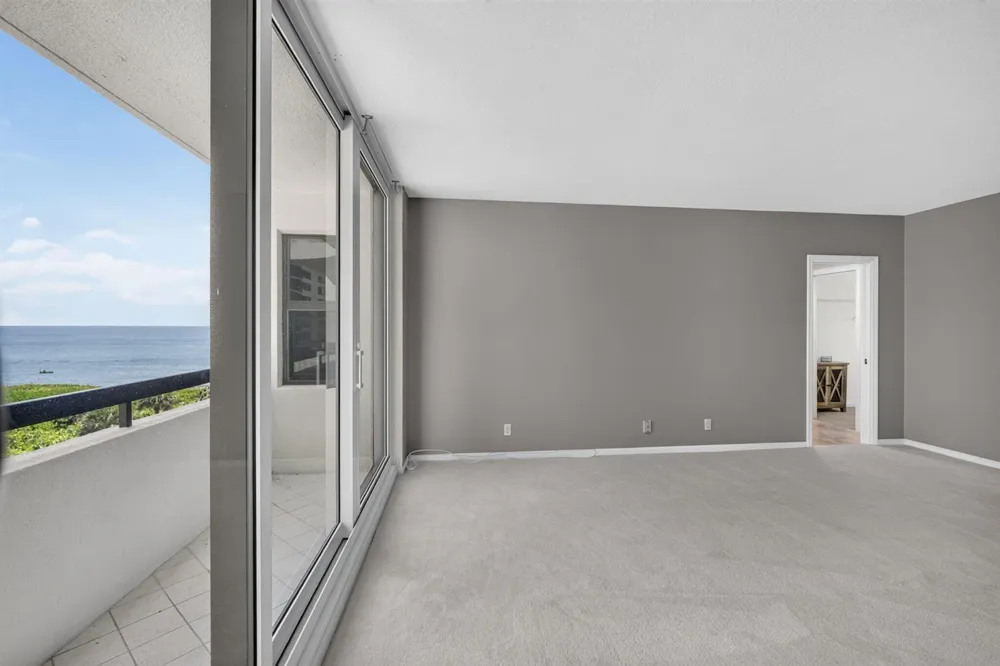 4000 Ocean Drive #403 Singer Island, FL 33404