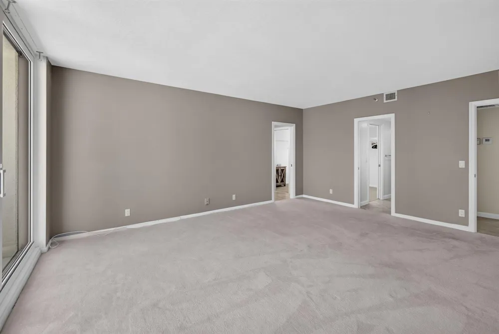 4000 Ocean Drive #403 Singer Island, FL 33404