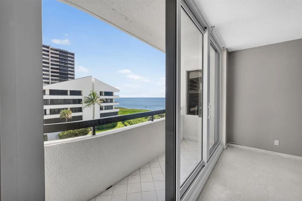 4000 Ocean Drive #403 Singer Island, FL 33404