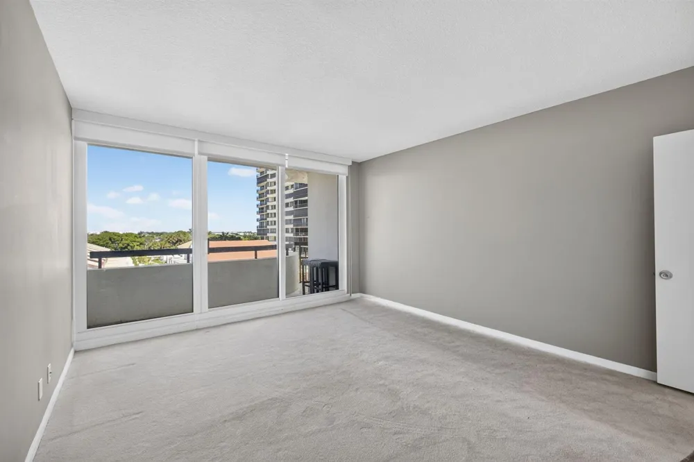 4000 Ocean Drive #403 Singer Island, FL 33404