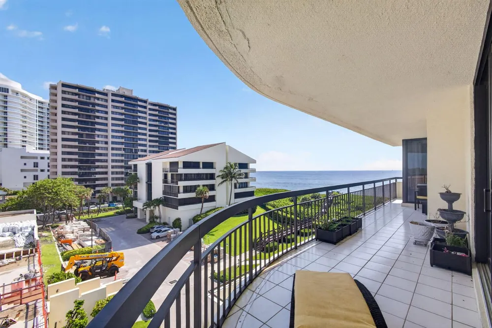 4000 Ocean Drive #403 Singer Island, FL 33404
