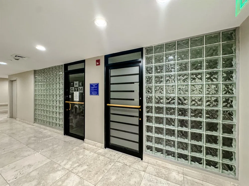4000 Ocean Drive #403 Singer Island, FL 33404