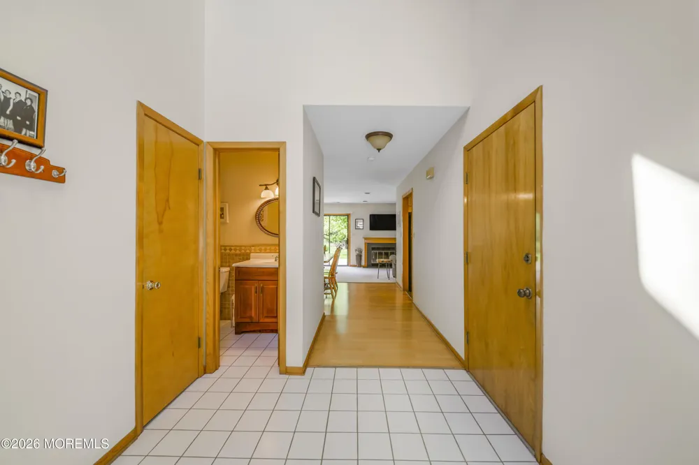 92 Wigwam Lane Tinton Falls, NJ 07724