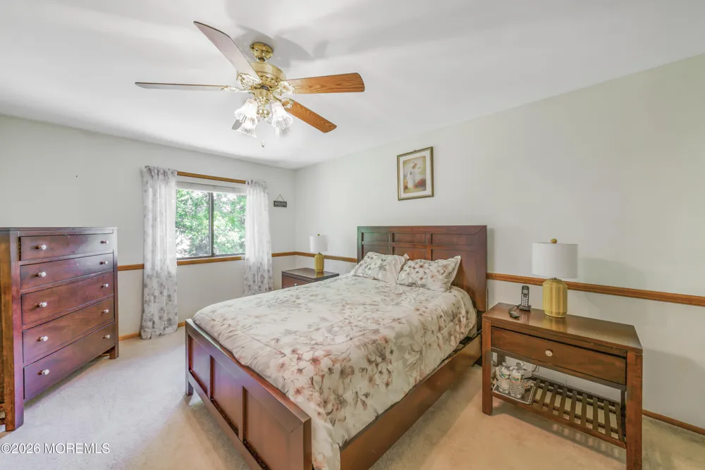 92 Wigwam Lane Tinton Falls, NJ 07724