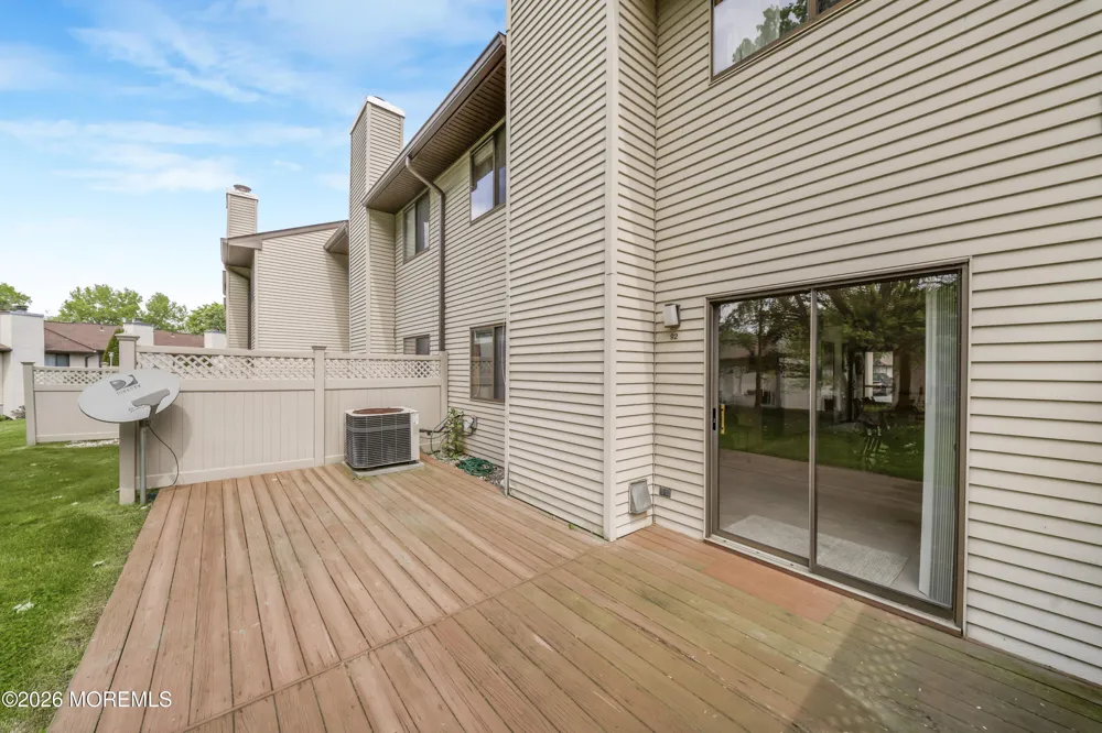 92 Wigwam Lane Tinton Falls, NJ 07724