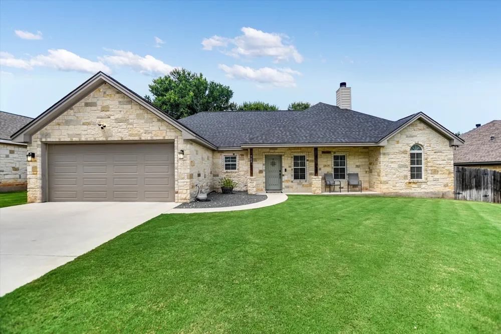 705 Woodland Park Drive Marble Falls, TX 78654