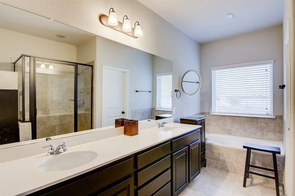 13409 Larrys Lane Manchaca, TX 78652