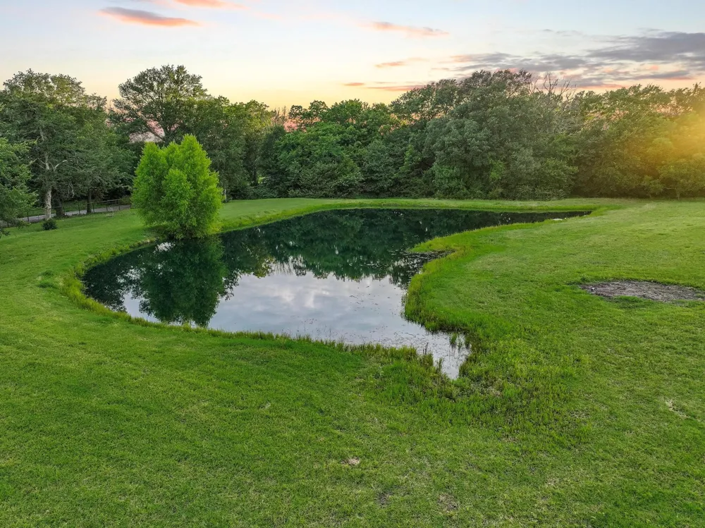 7106 County Road 4729 Commerce, TX 75428
