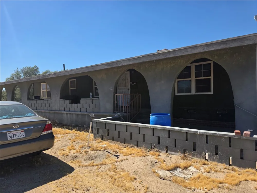 39070 Yucca Newberry Springs, CA 92398