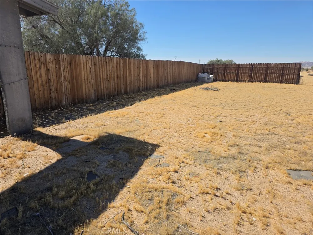 39070 Yucca Newberry Springs, CA 92398