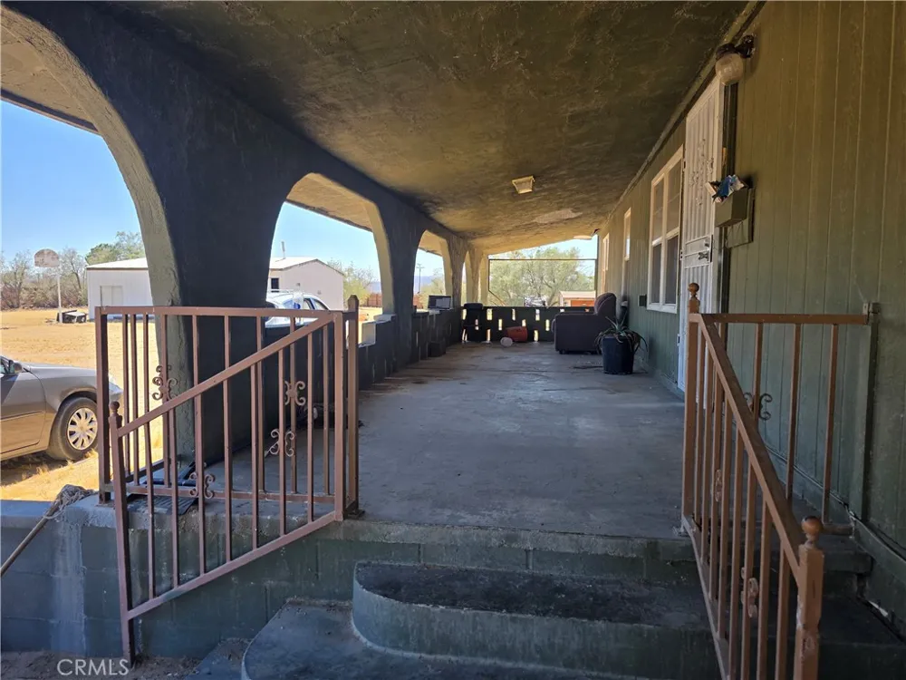 39070 Yucca Newberry Springs, CA 92398
