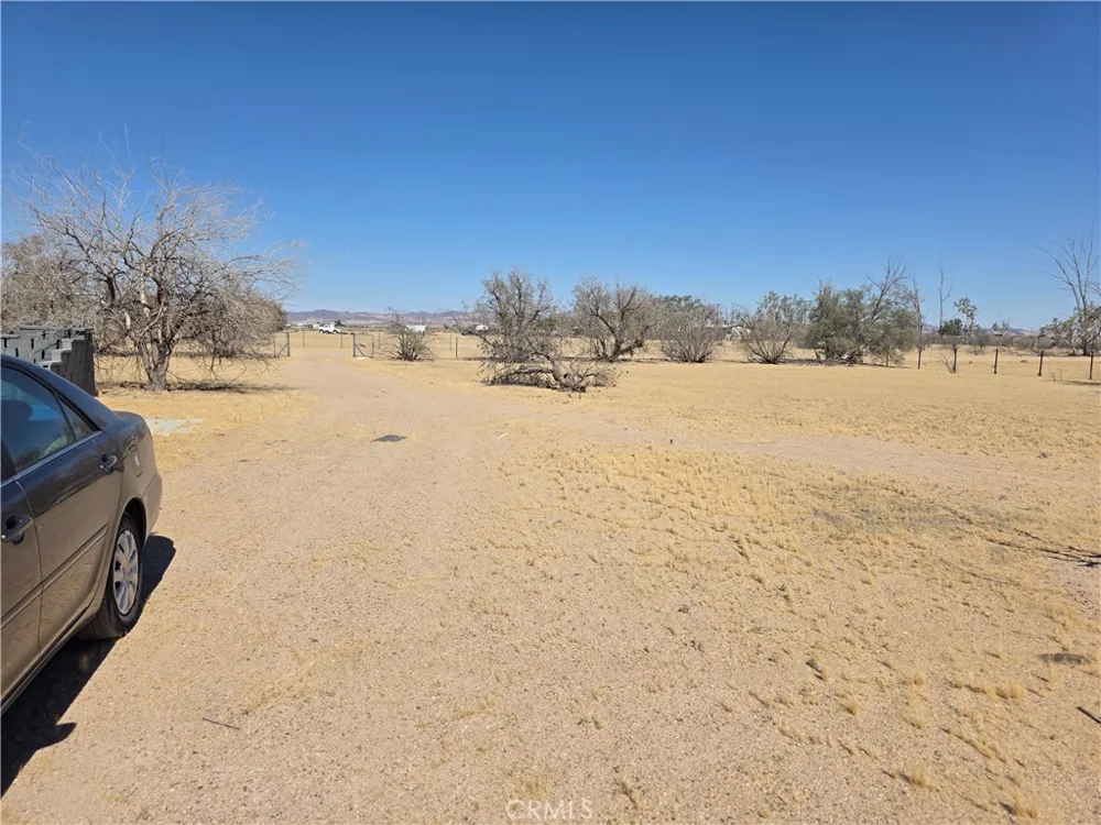 39070 Yucca Newberry Springs, CA 92398