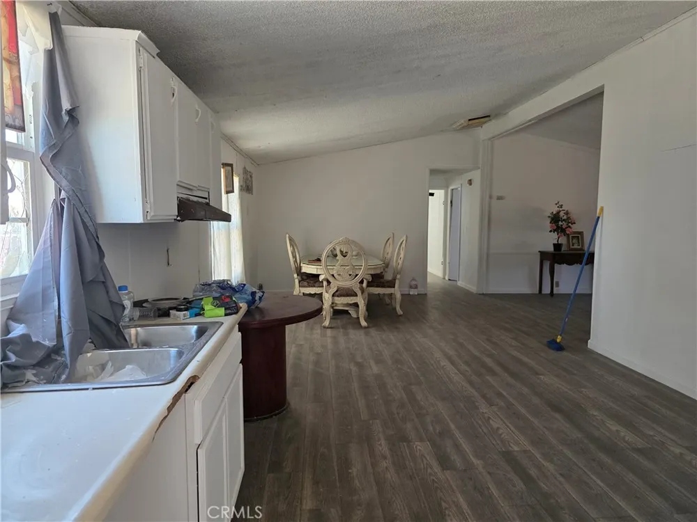 39070 Yucca Newberry Springs, CA 92398