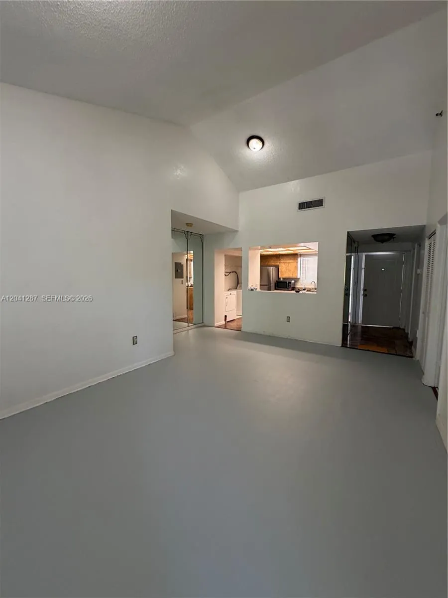 201 NW 7th St #408 Miami, FL 33136