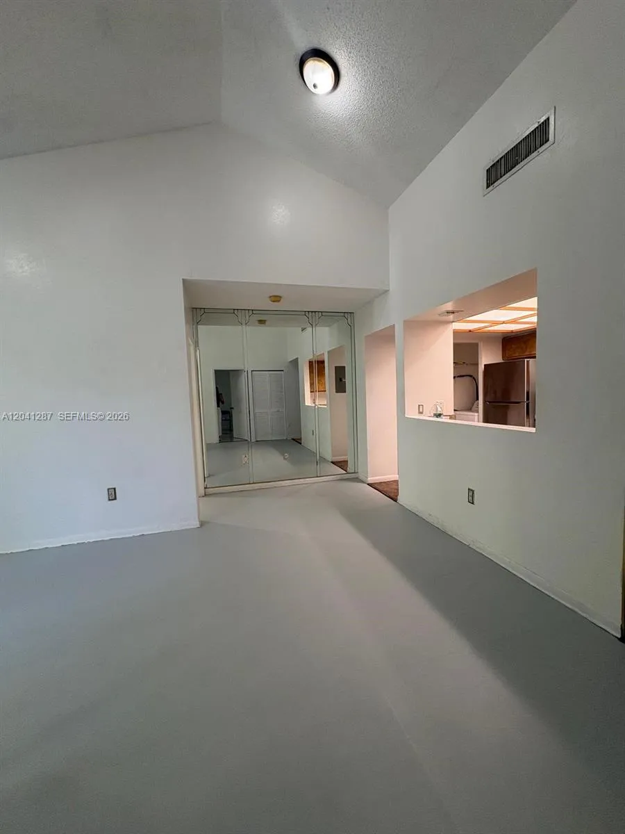201 NW 7th St #408 Miami, FL 33136