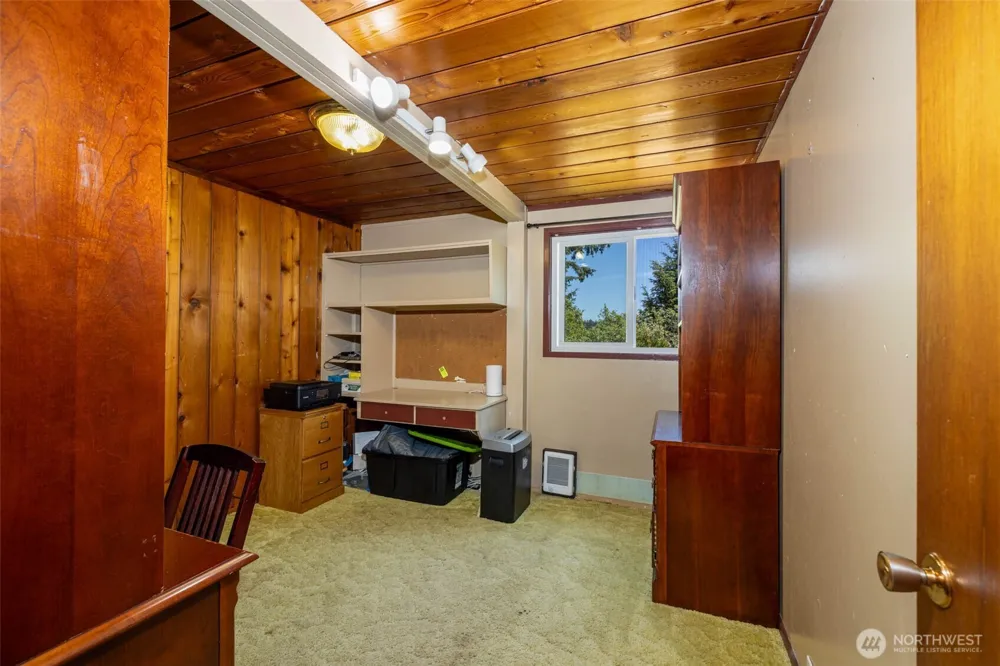 1856 Hoquiam Lane S Westport, WA 98595