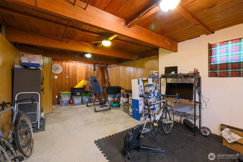 1856 Hoquiam Lane S Westport, WA 98595