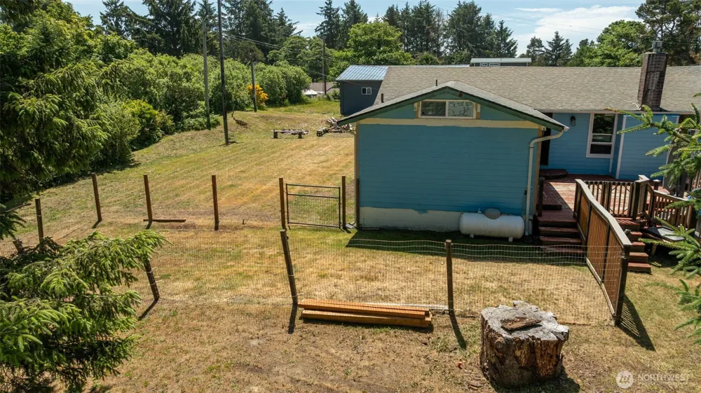 1856 Hoquiam Lane S Westport, WA 98595