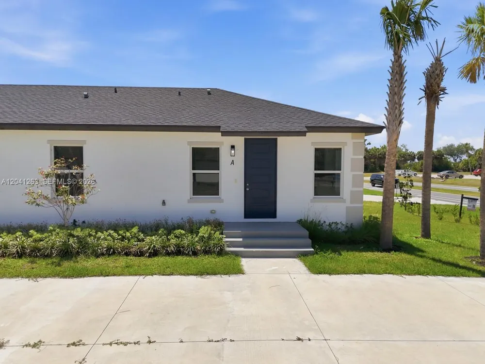 195 Rotonda Blvd W #A Port Charlotte, FL 33947