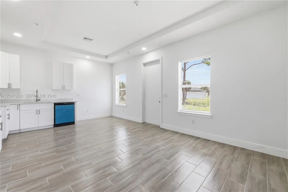 195 Rotonda Blvd W #A Port Charlotte, FL 33947