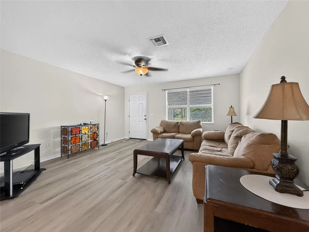 1222 SANTOS PLACE Lady Lake, FL 32159