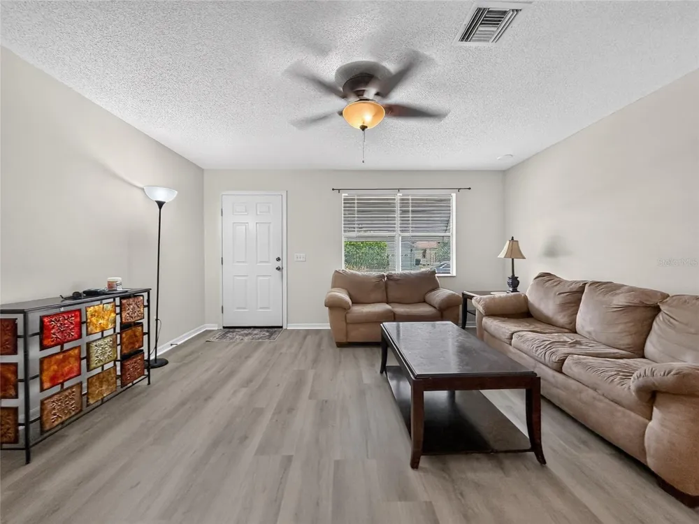 1222 SANTOS PLACE Lady Lake, FL 32159
