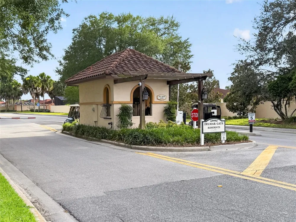 1222 SANTOS PLACE Lady Lake, FL 32159