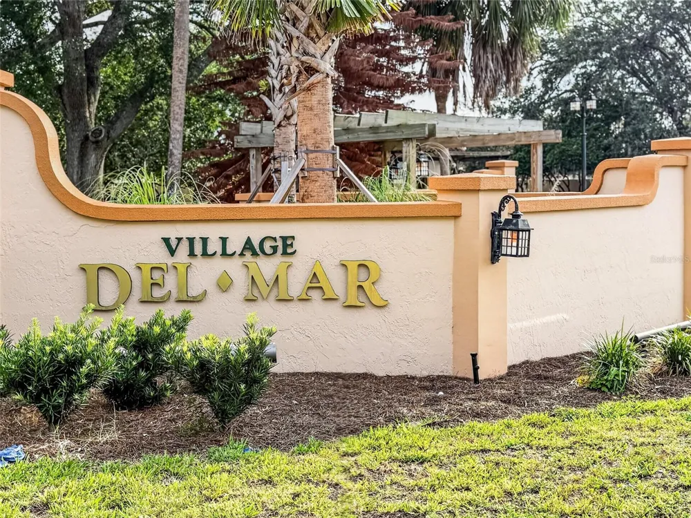1222 SANTOS PLACE Lady Lake, FL 32159