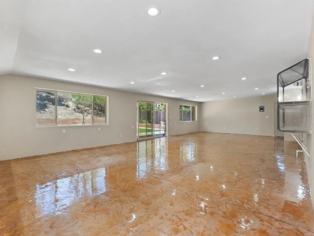 8410 Sedorus Street San Diego, CA 92129