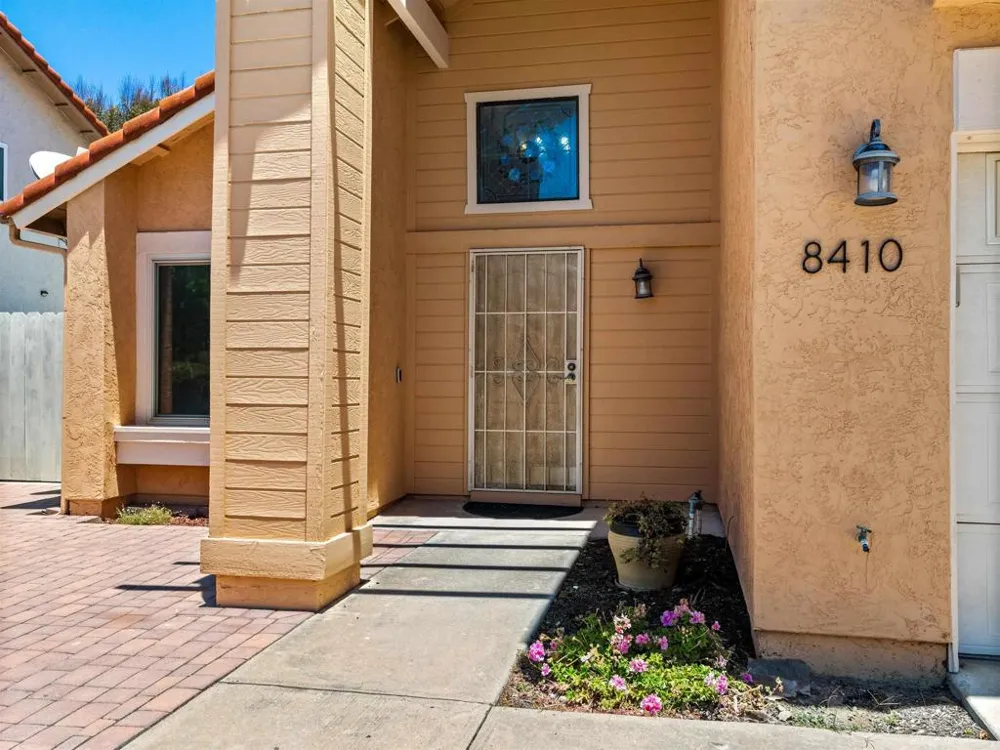 8410 Sedorus Street San Diego, CA 92129