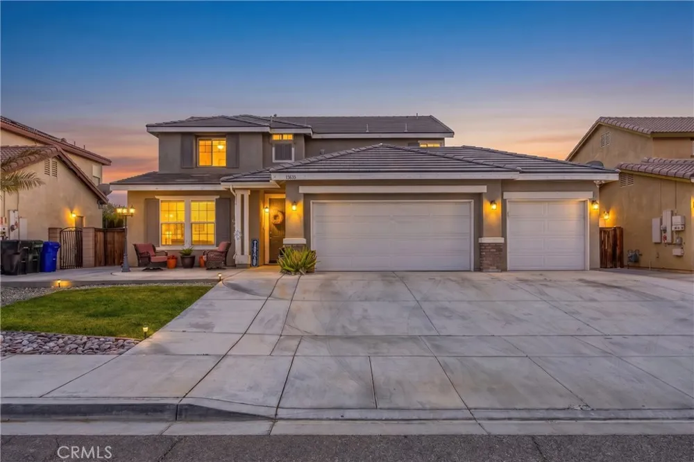 13633 Zircon Way Victorville, CA 02394