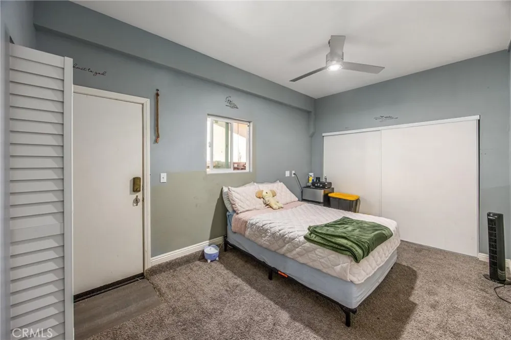 13633 Zircon Way Victorville, CA 02394