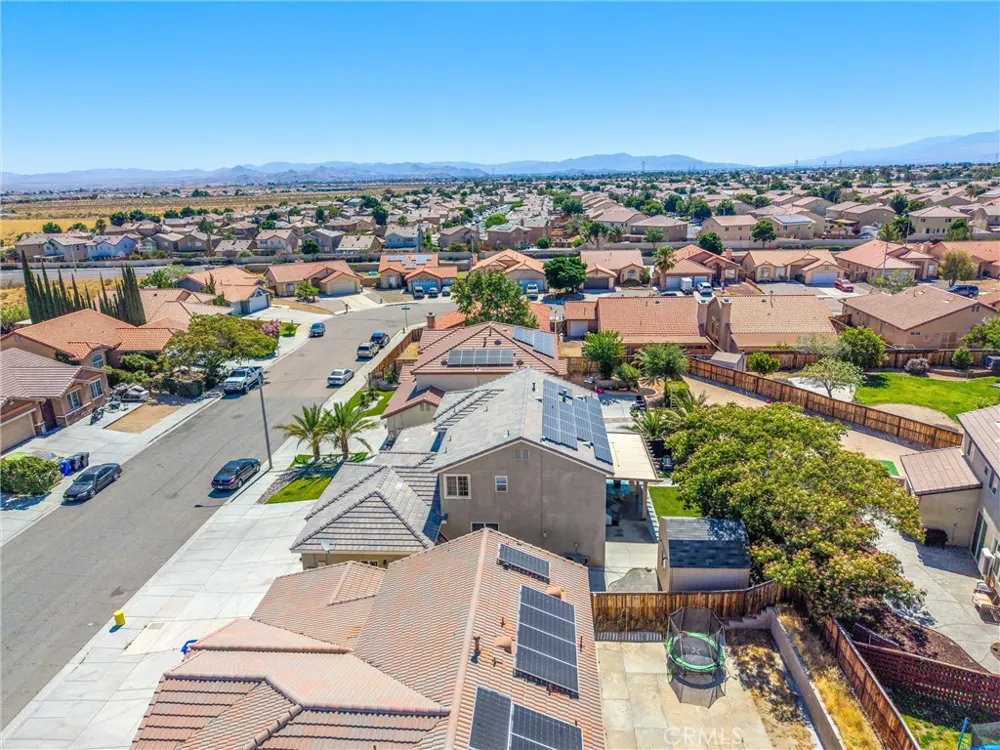 13633 Zircon Way Victorville, CA 02394