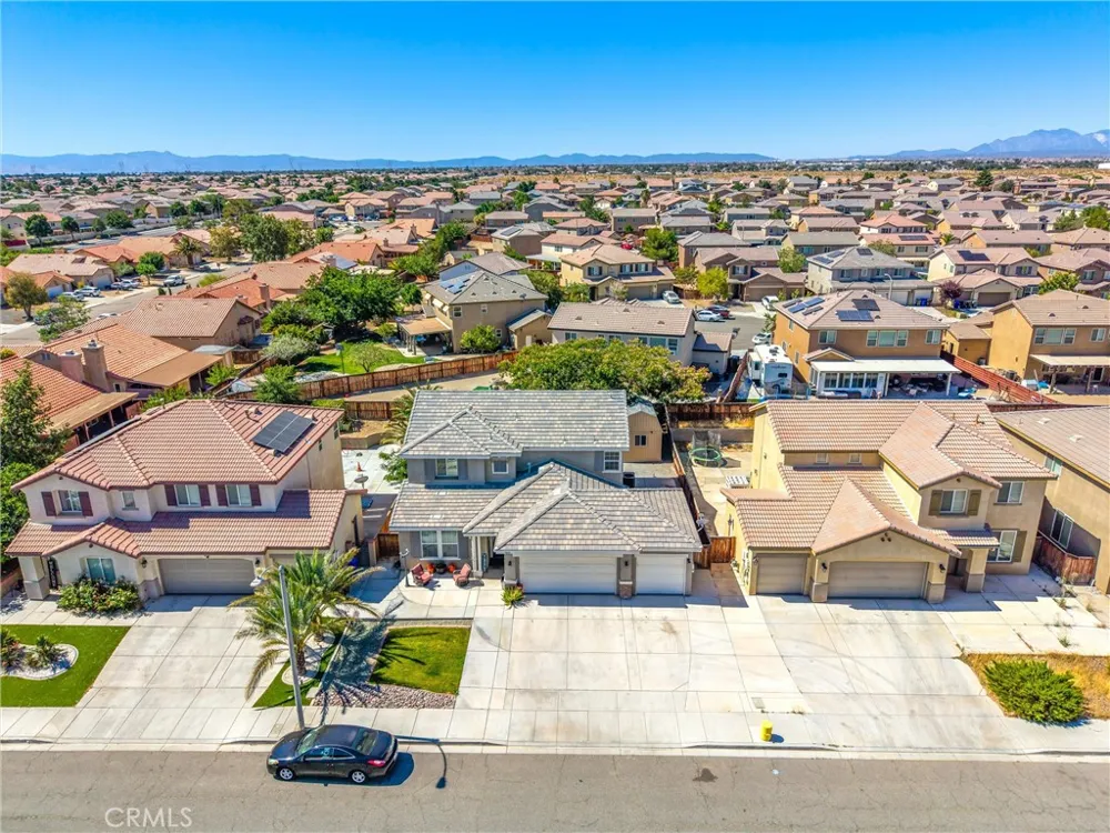 13633 Zircon Way Victorville, CA 02394