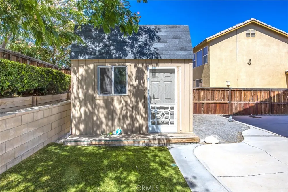 13633 Zircon Way Victorville, CA 02394