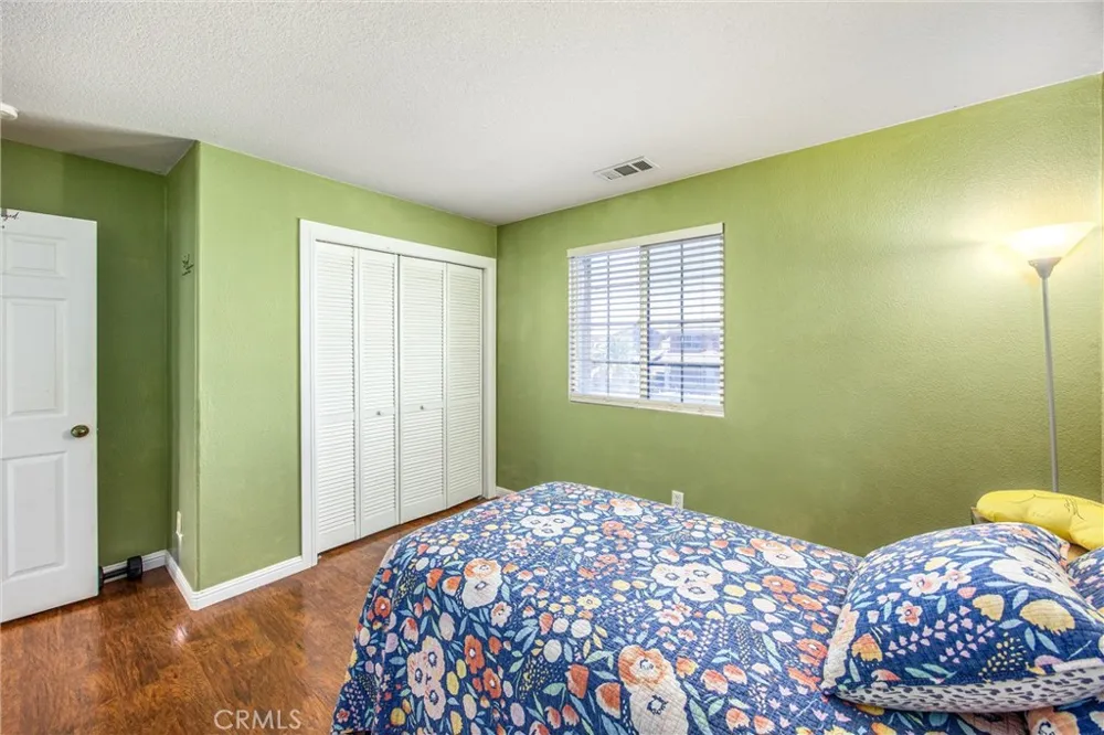 13633 Zircon Way Victorville, CA 02394