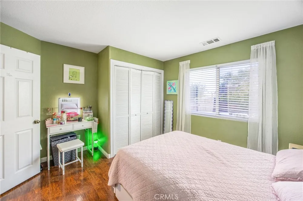 13633 Zircon Way Victorville, CA 02394