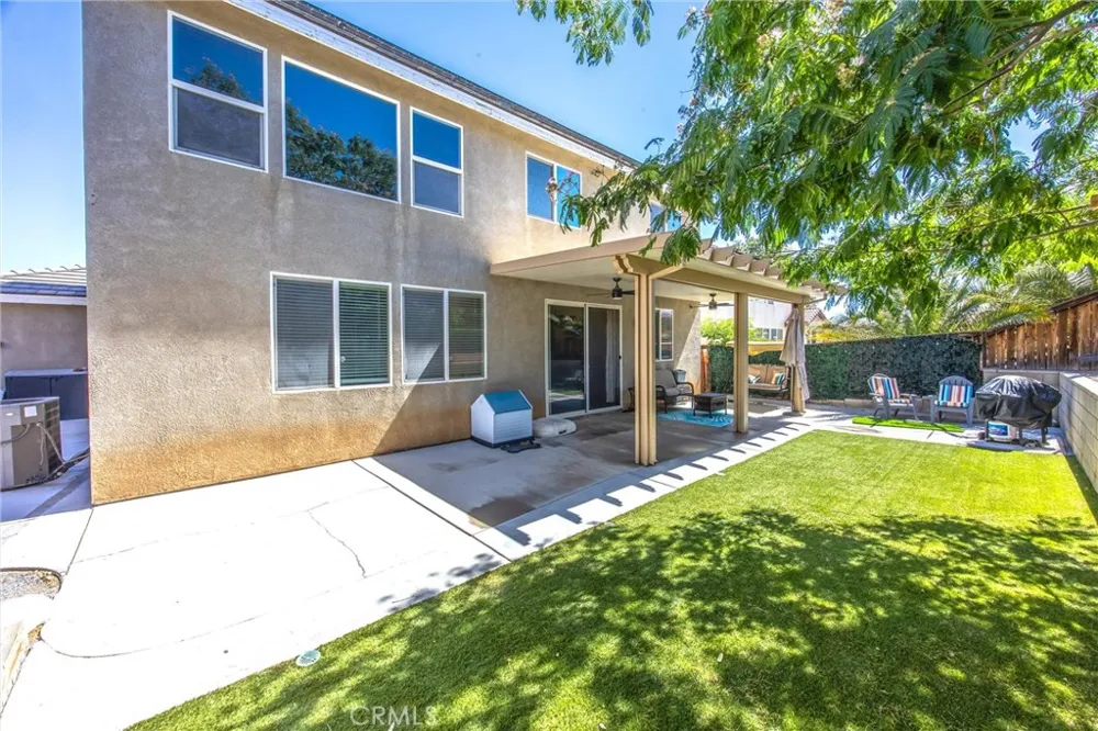 13633 Zircon Way Victorville, CA 02394